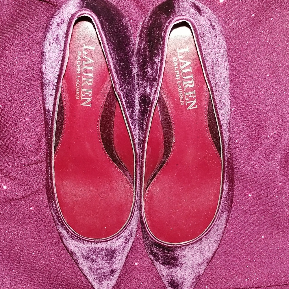 🆕Ralph Lauren Velvet pumps